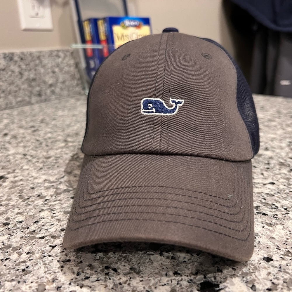 Vineyard Vines SnapBack hat - blue
